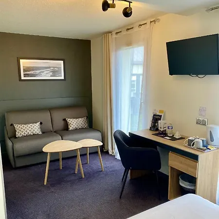 Le Pavillon De - Anciennement Lunotel 2* Saint-Lo