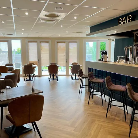 Le Pavillon De - Anciennement Lunotel Hotel Saint-Lô