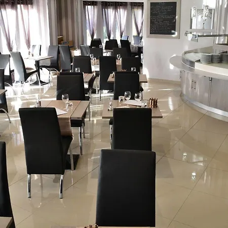 Hotel Le Pavillon De - Anciennement Lunotel 2*