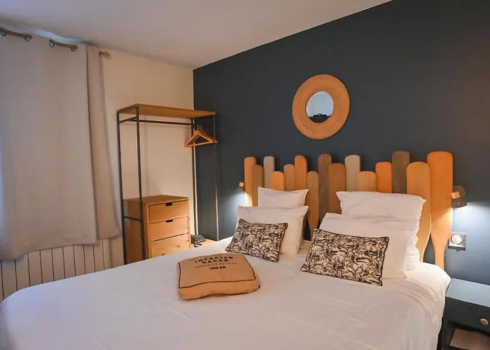 Le Pavillon De 2* Saint-Lo