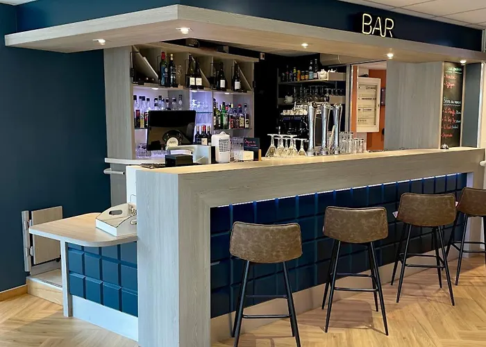 Le Pavillon De 2* Saint-Lo