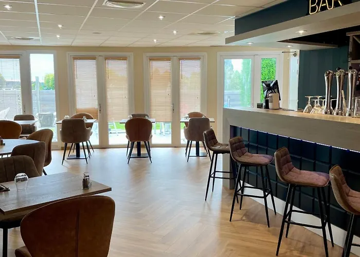 Le Pavillon De Hotel Saint-Lo