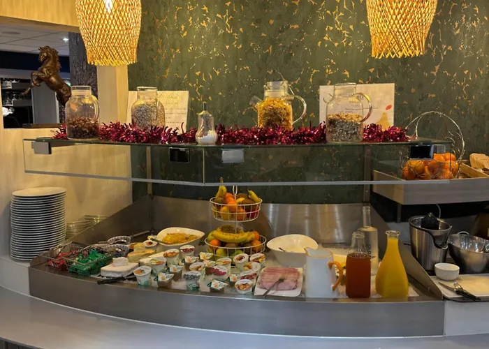 Hotel Le Pavillon De Saint-Lo