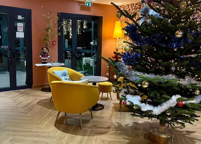 Le Pavillon De 2* Saint-Lo